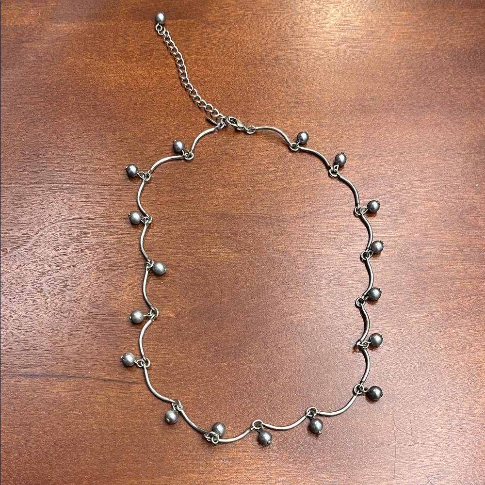 Vintage Elegant Silver tone Pearl Necklace